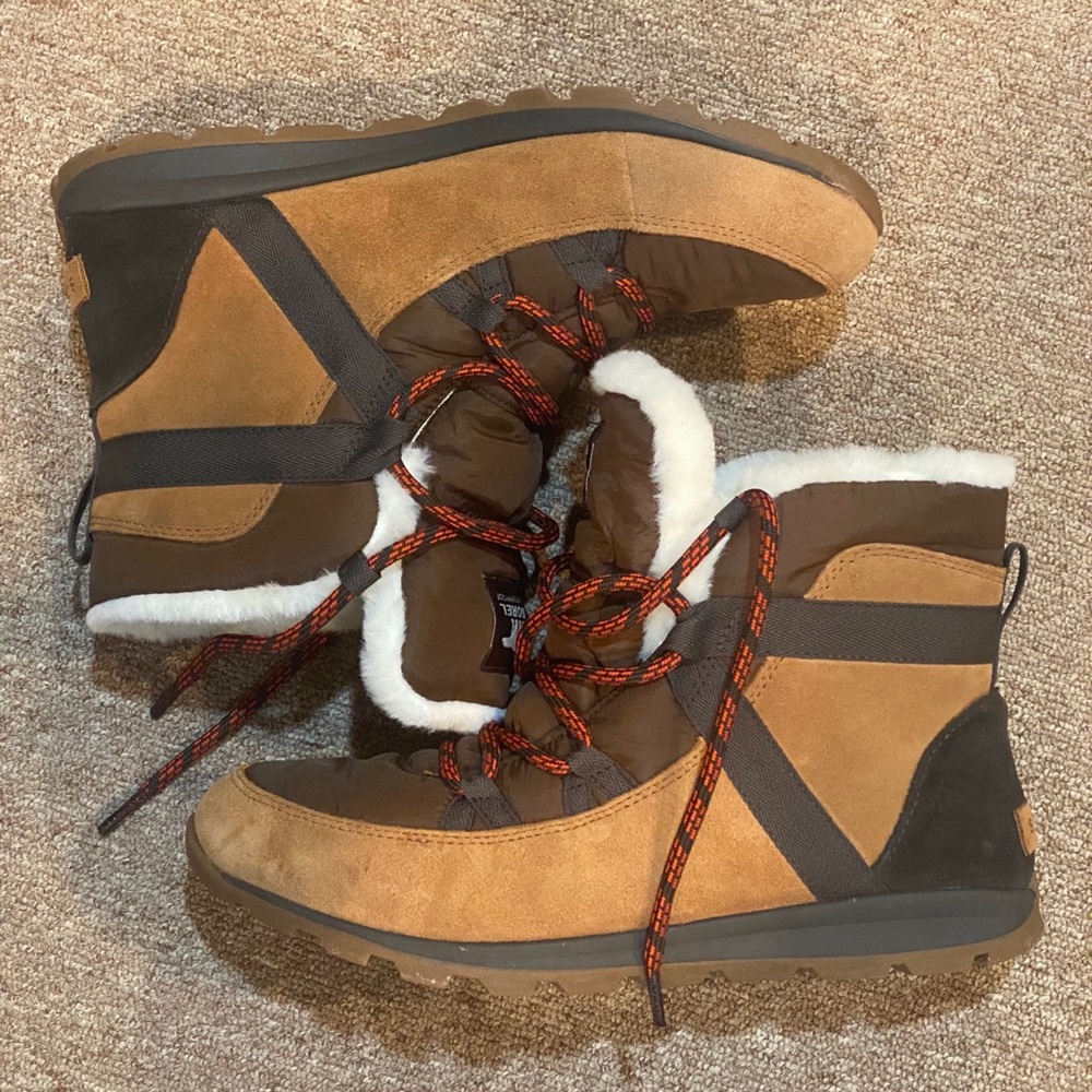 Sorel Whitney II Short Lace Boot